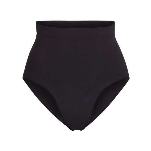 Skims Sculpting Mid Waist Brief Black Size S/M Shapewear Seamless Butt Lifting - Picture 1 of 8